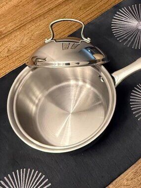 BELGIQUE Stainless Steel 2 quart Saucepan